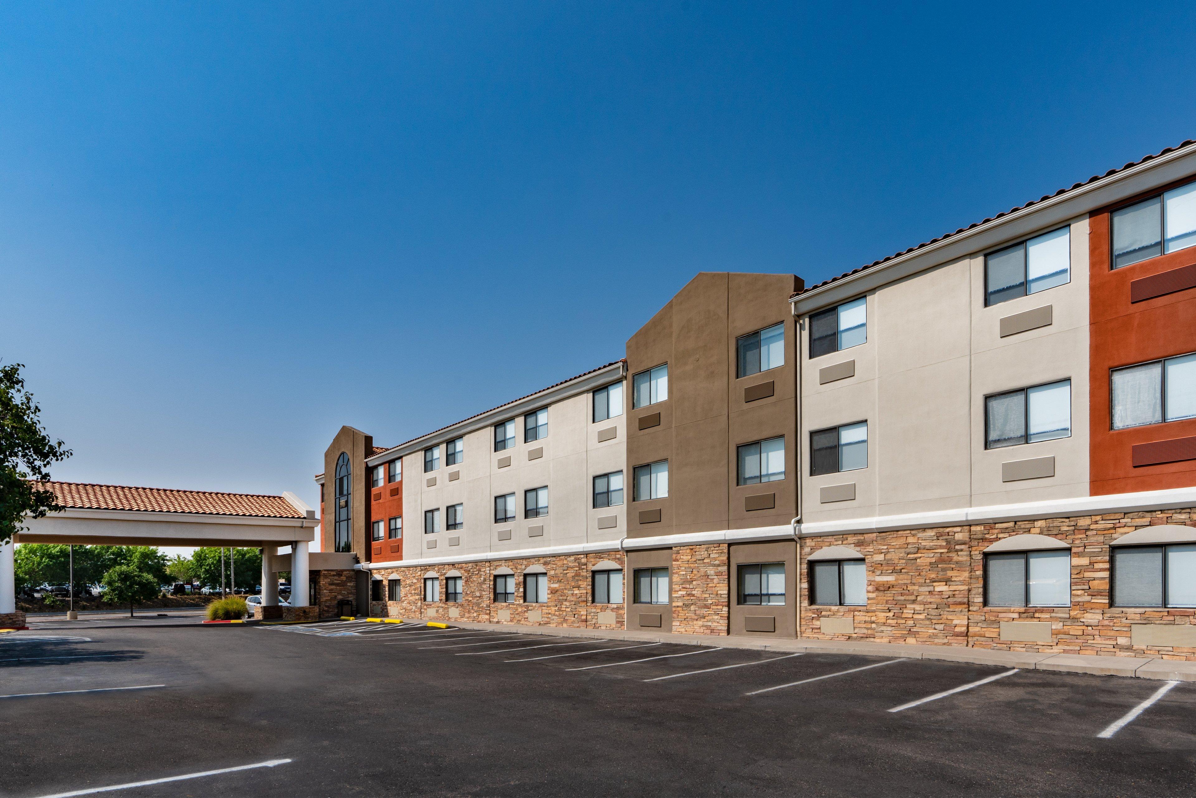 Holiday Inn Express Hotel & Suites Albuquerque - North Balloon Fiesta Park By Ihg Dış mekan fotoğraf