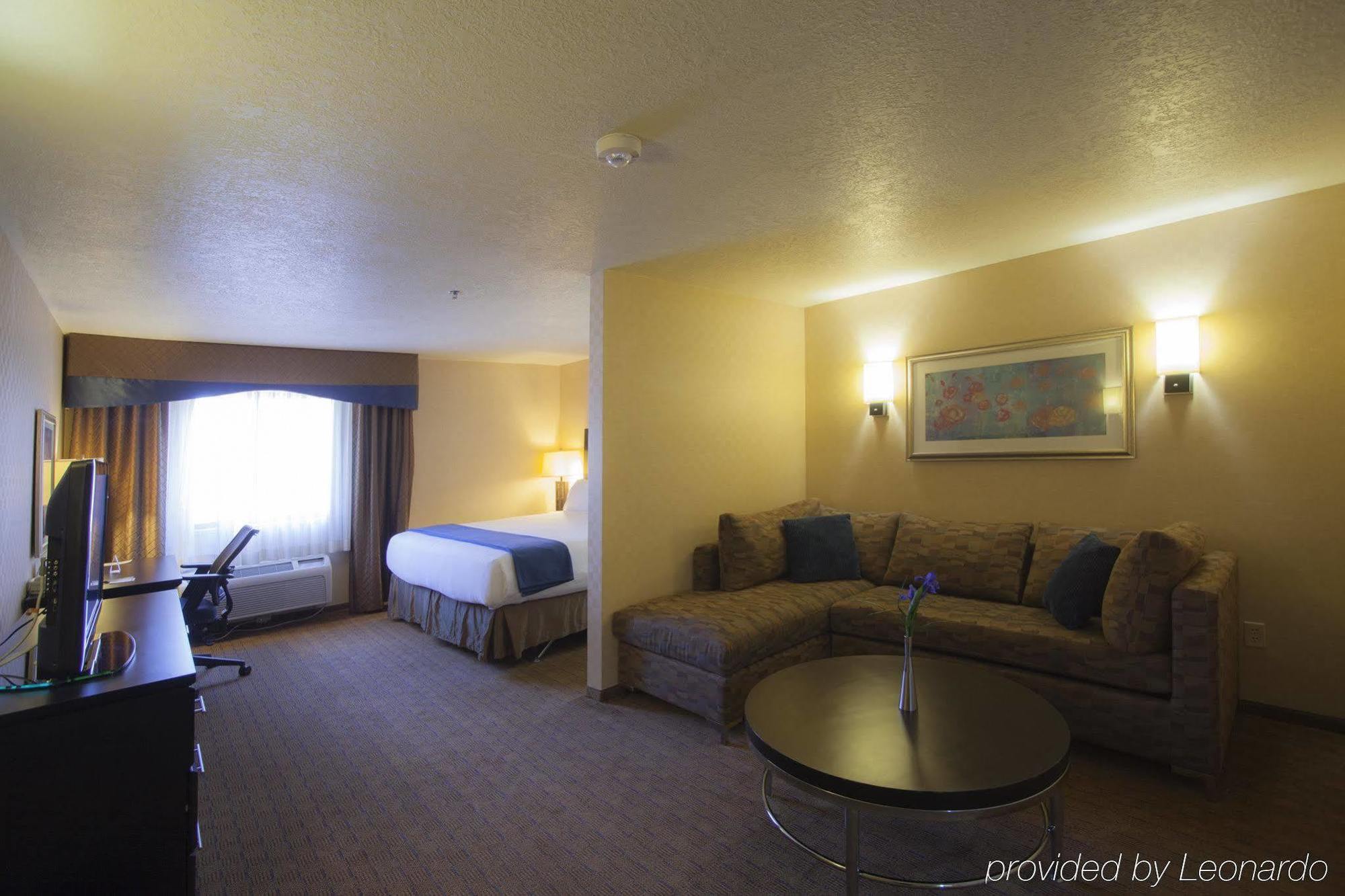 Holiday Inn Express Hotel & Suites Albuquerque - North Balloon Fiesta Park By Ihg Dış mekan fotoğraf